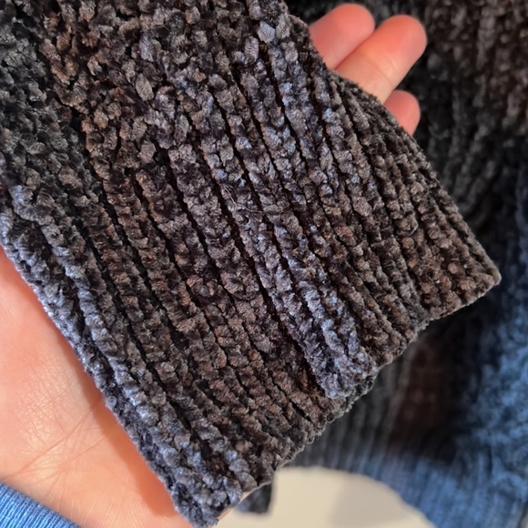 Velvet Cable Knit Cardigan - Picture 4 of 4